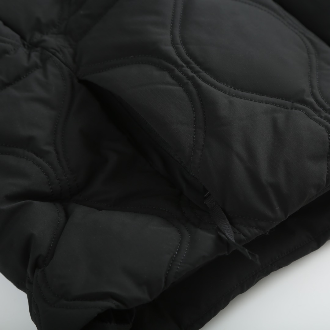 Canada Goose Women’s Hooded Down Jacket Black