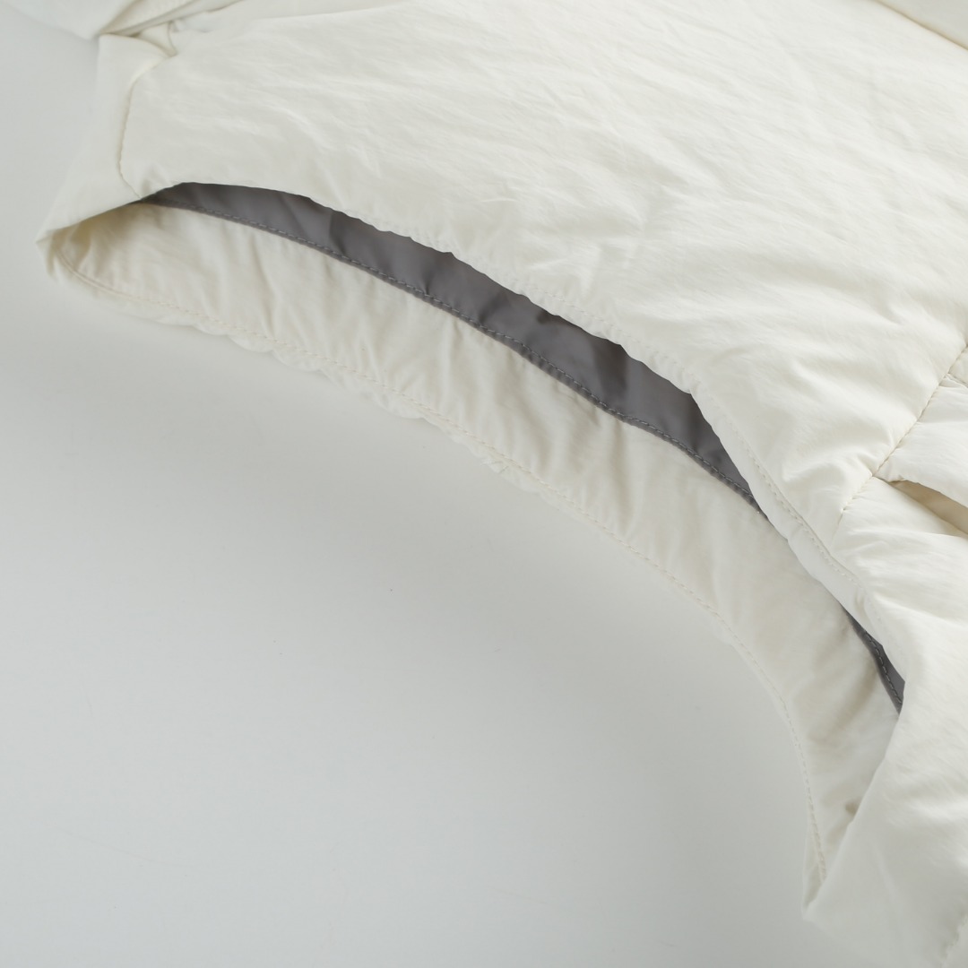 Canada Goose Junction Puffer Down Vest with Logo Patch– White