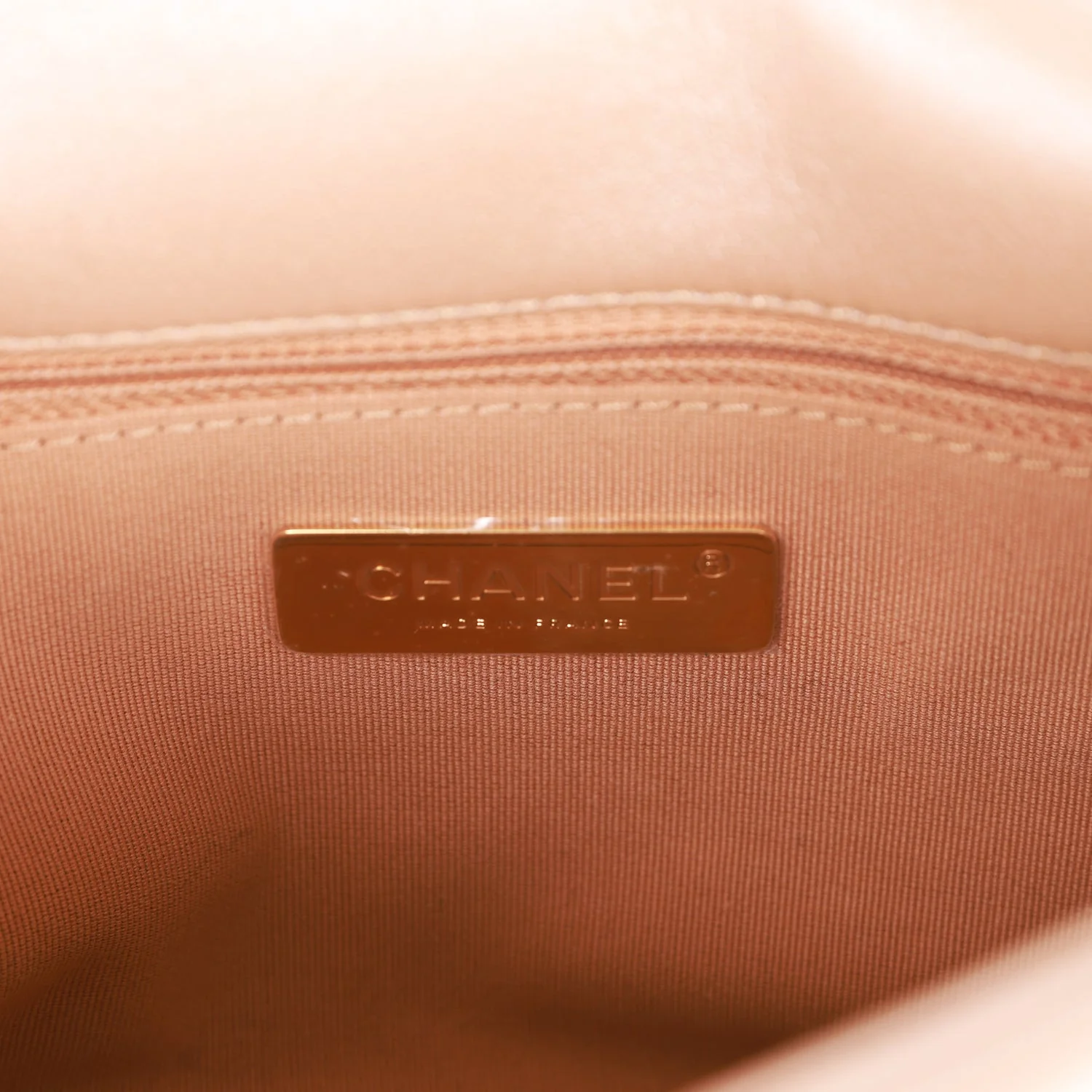 Chanel Medium 19 Flap Bag Beige Iridescent Calfskin Mixed Hardware