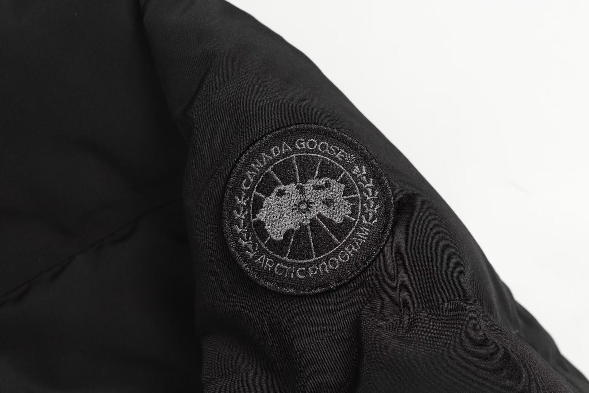 Macmillan Parka Black Label