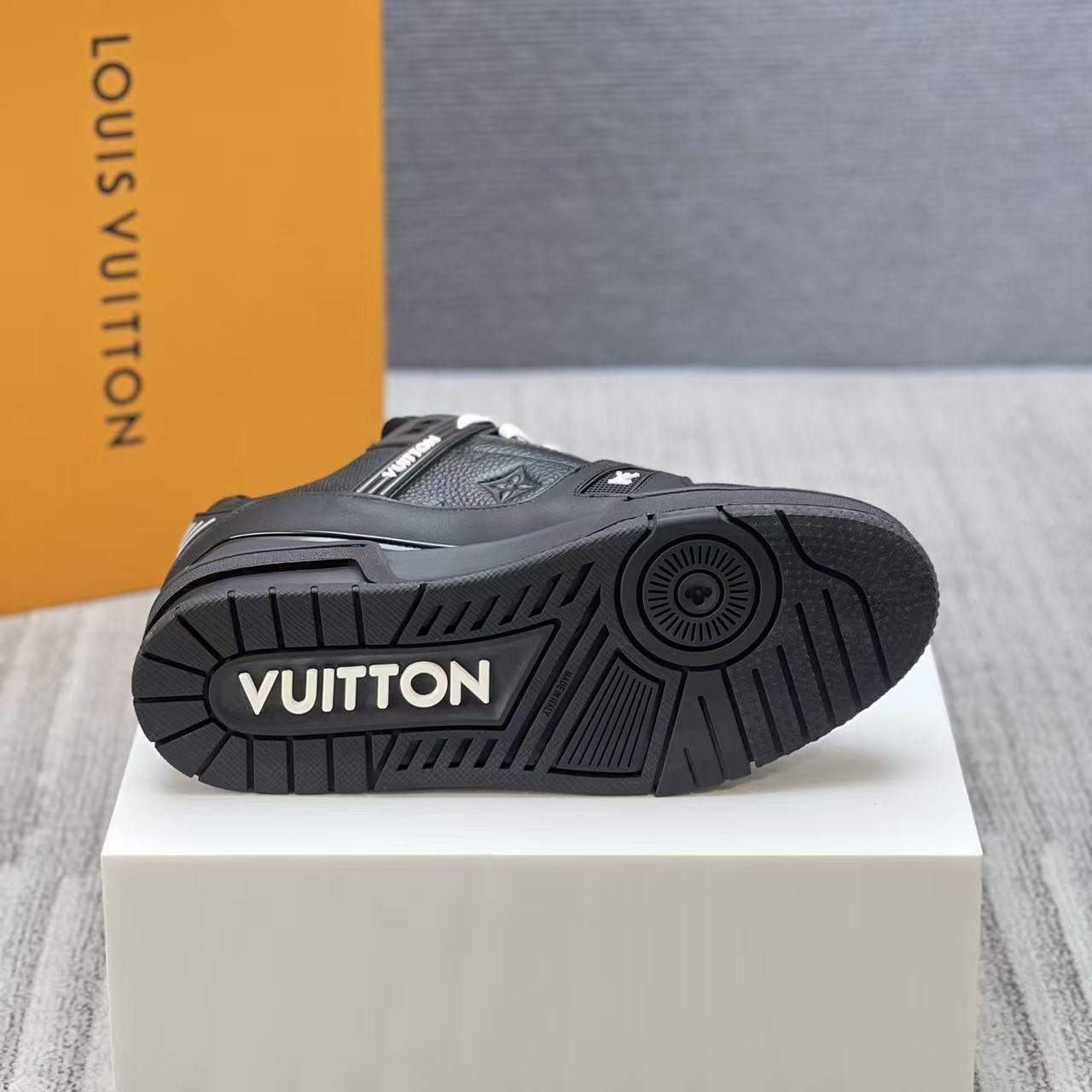 Trainer Black Embossed Monogram -Lebrouges