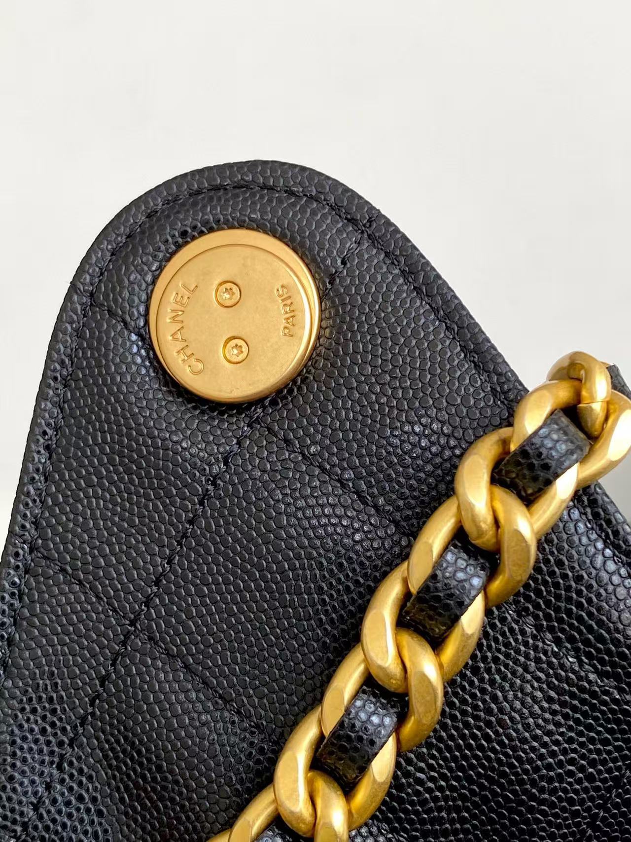 Chanel 25C Grained Calfskin Hobo Bag