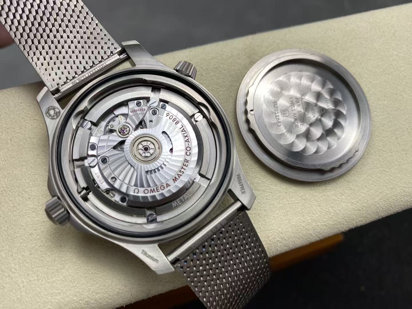 “No Time to Die” – 8800 Movement