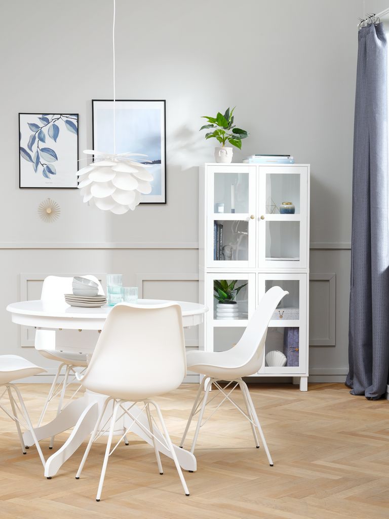 Display cabinet SKALS 2 doors white