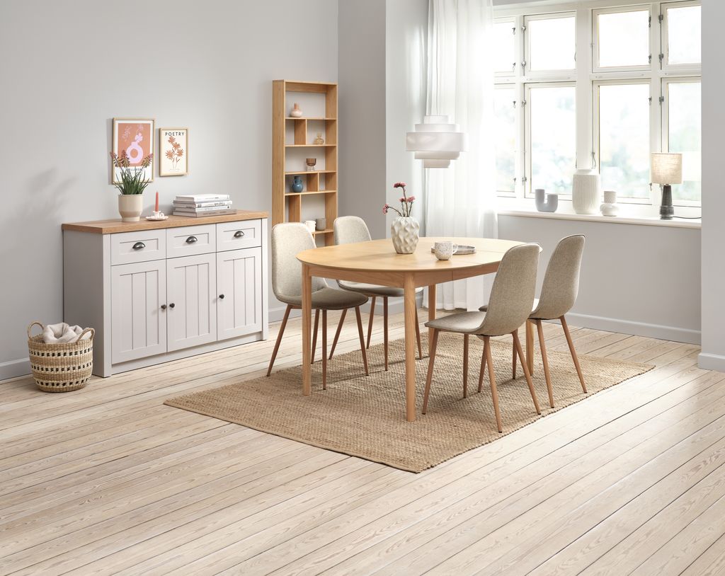 MARSTRAND D110 table oak + 4 UK BISTRUP chairs sand