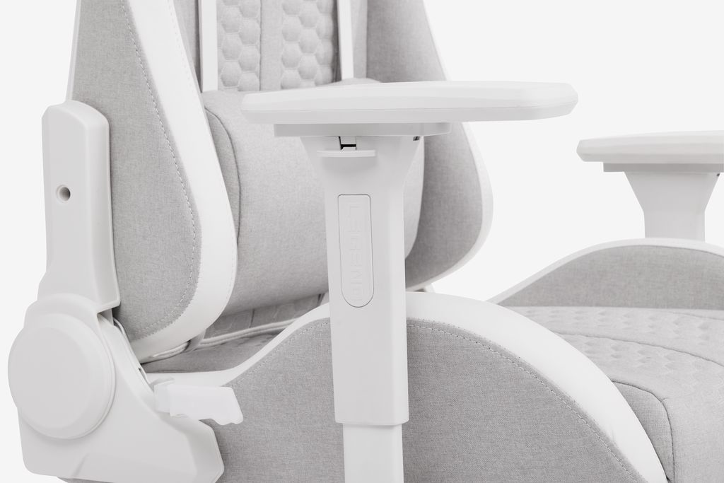 Gaming chairu200b NIBE white/beige fabric