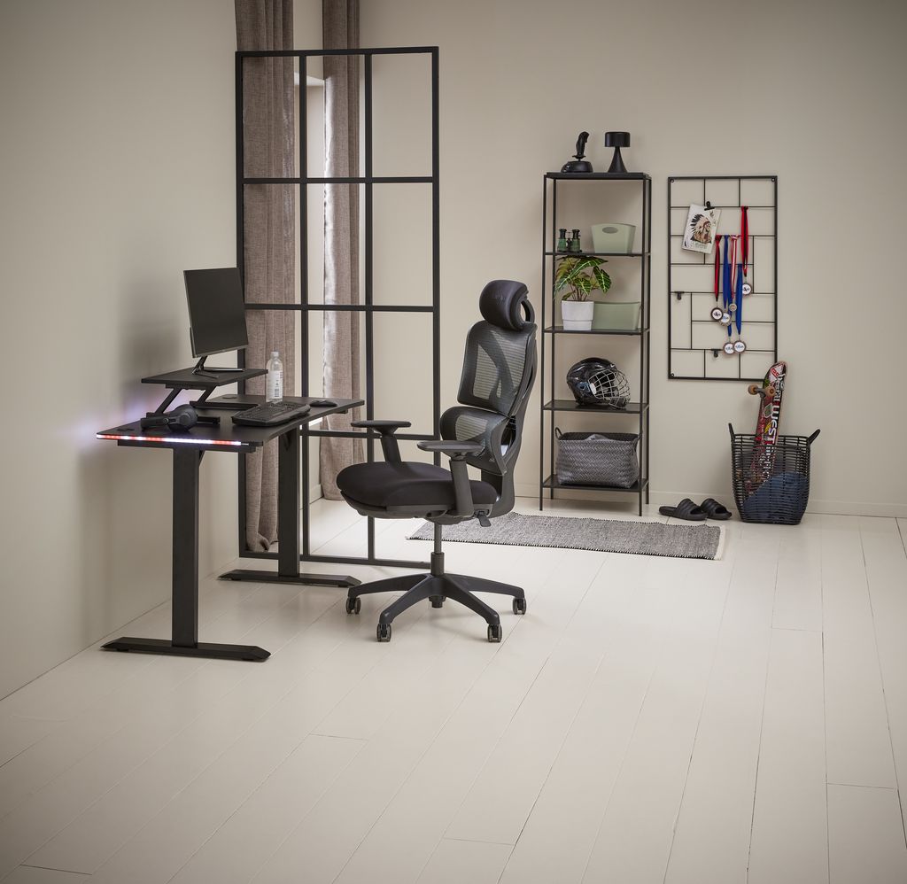 Gaming chair GERLEV w/leg support black