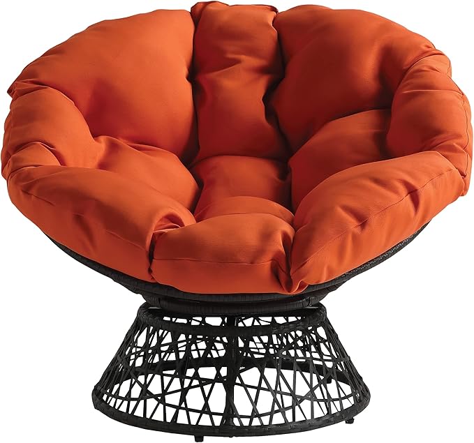 The rattan pineapple chair for the home, which can rotate 360 degrees.