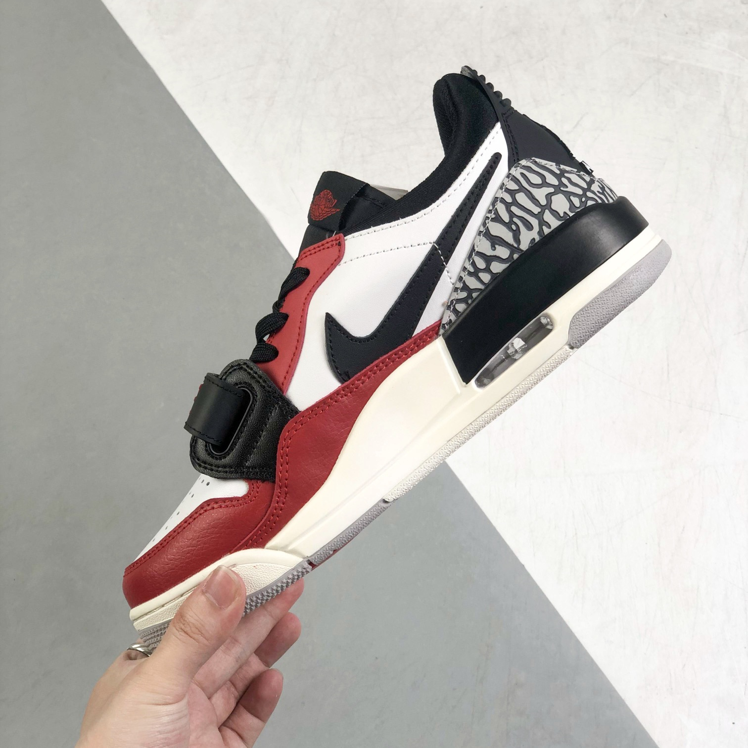 Nike Air Jordan 1 Low Top Sneakers Shoes Gr. 36-46