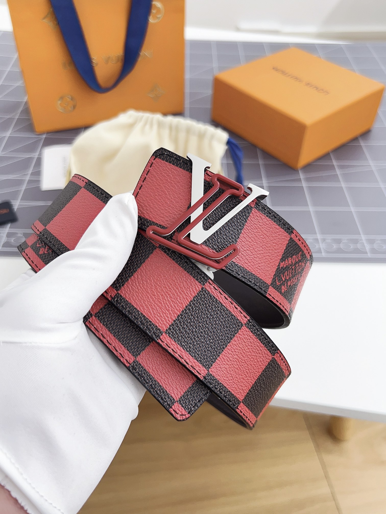 Louis Vuitton Men Belt Width 4cm