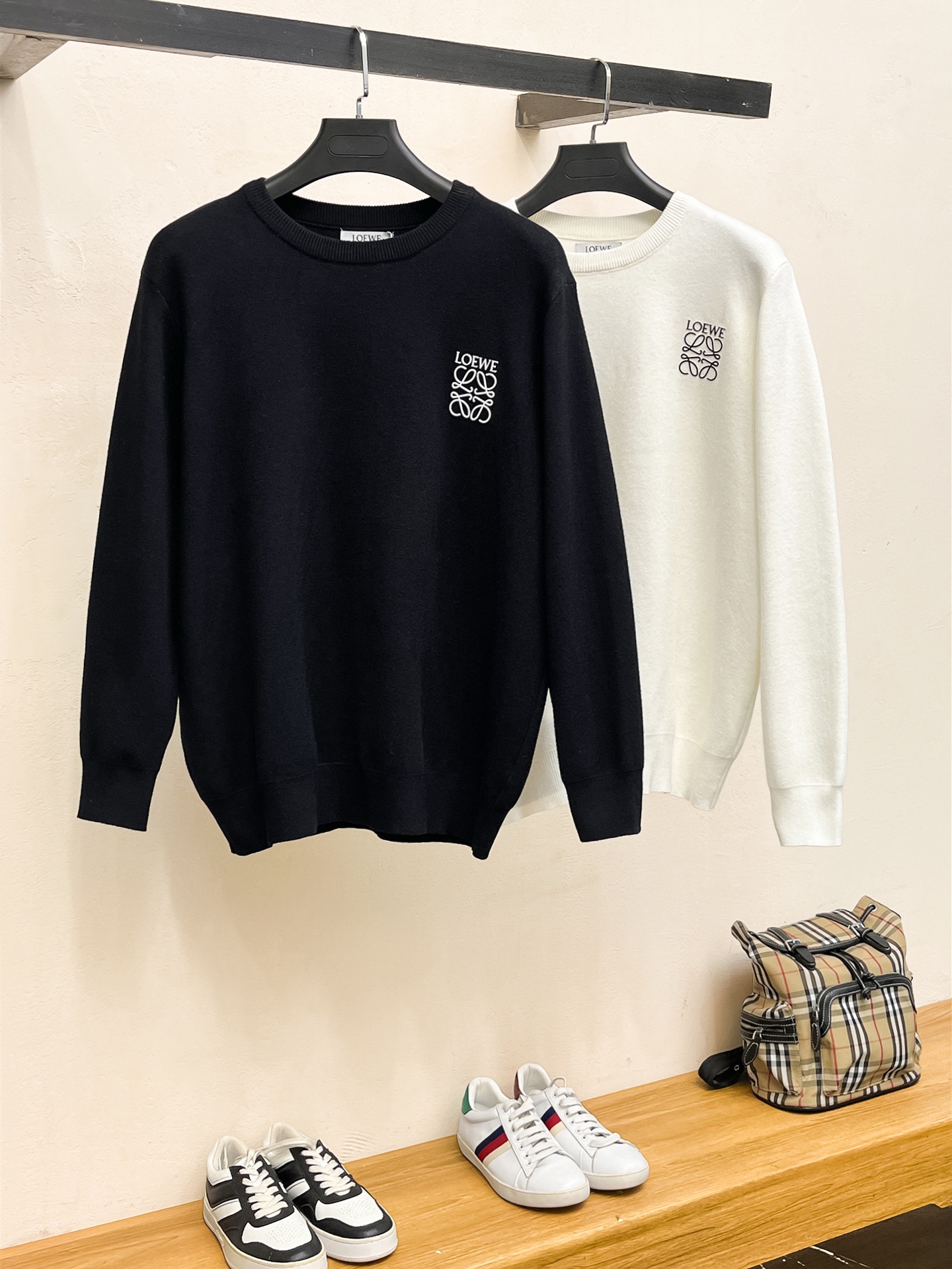 Loewe Unisex Sweatshirt Size M-XXXL