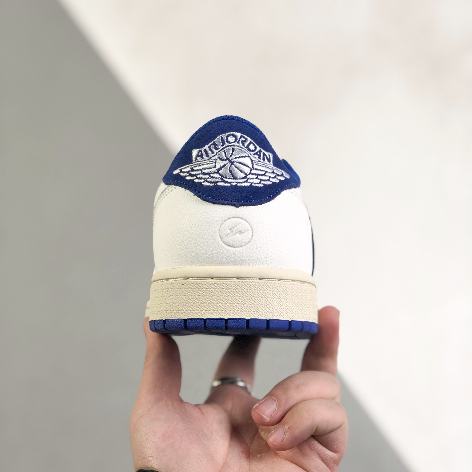 Nike Air Jordan 1 x Travis Scott Low Top Sneaker Shoes Gr. 36-46