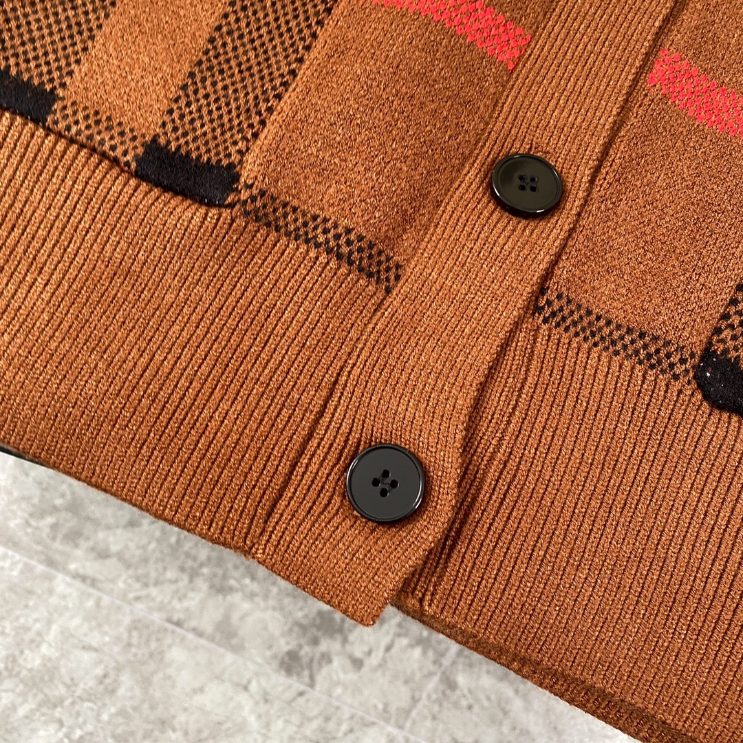 Burberry Classic style Jacket Sweatshirt Size S-L