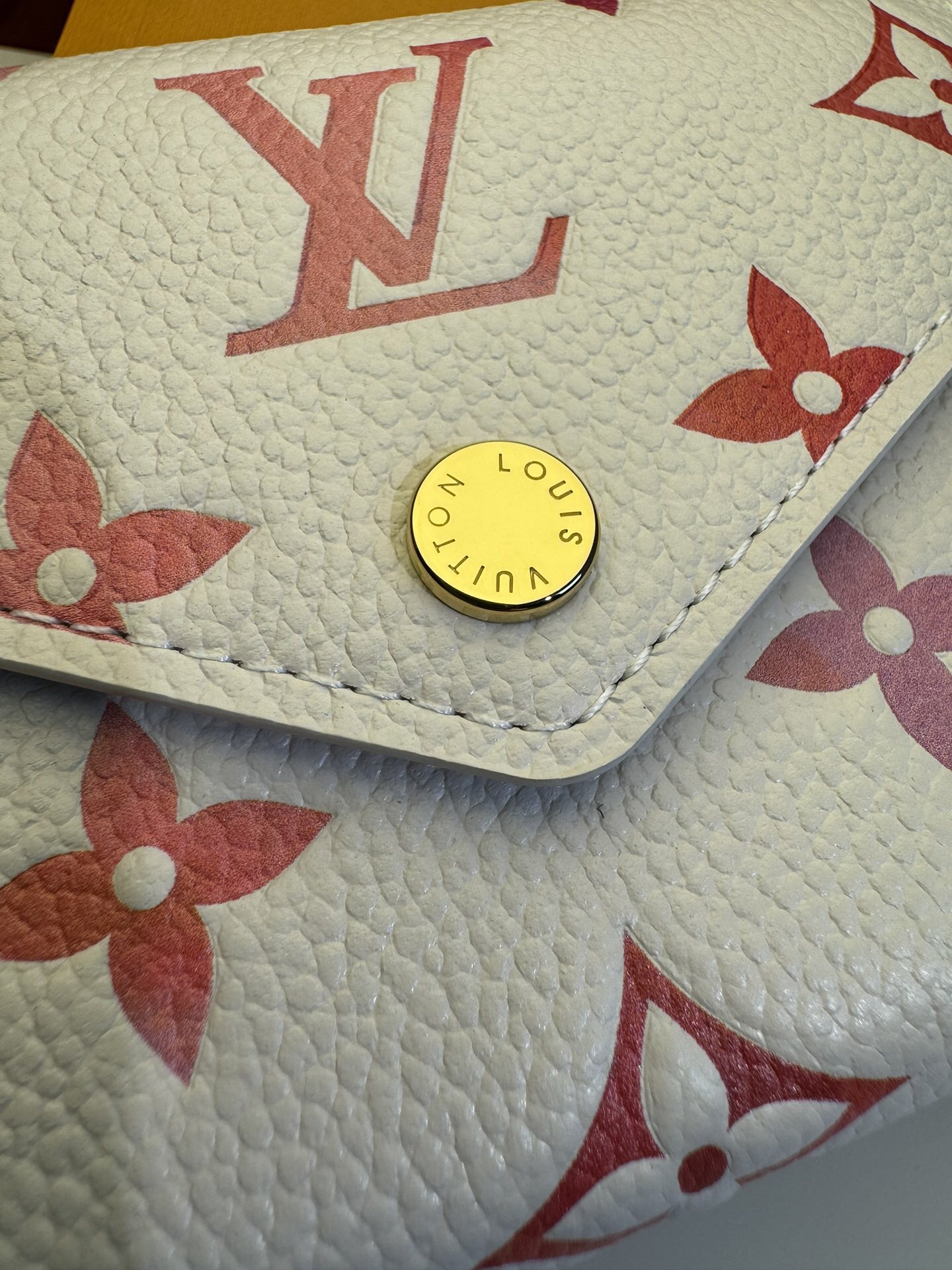 Louis Vuitton Monogram lmprint Size 12*9.5*2.5cm