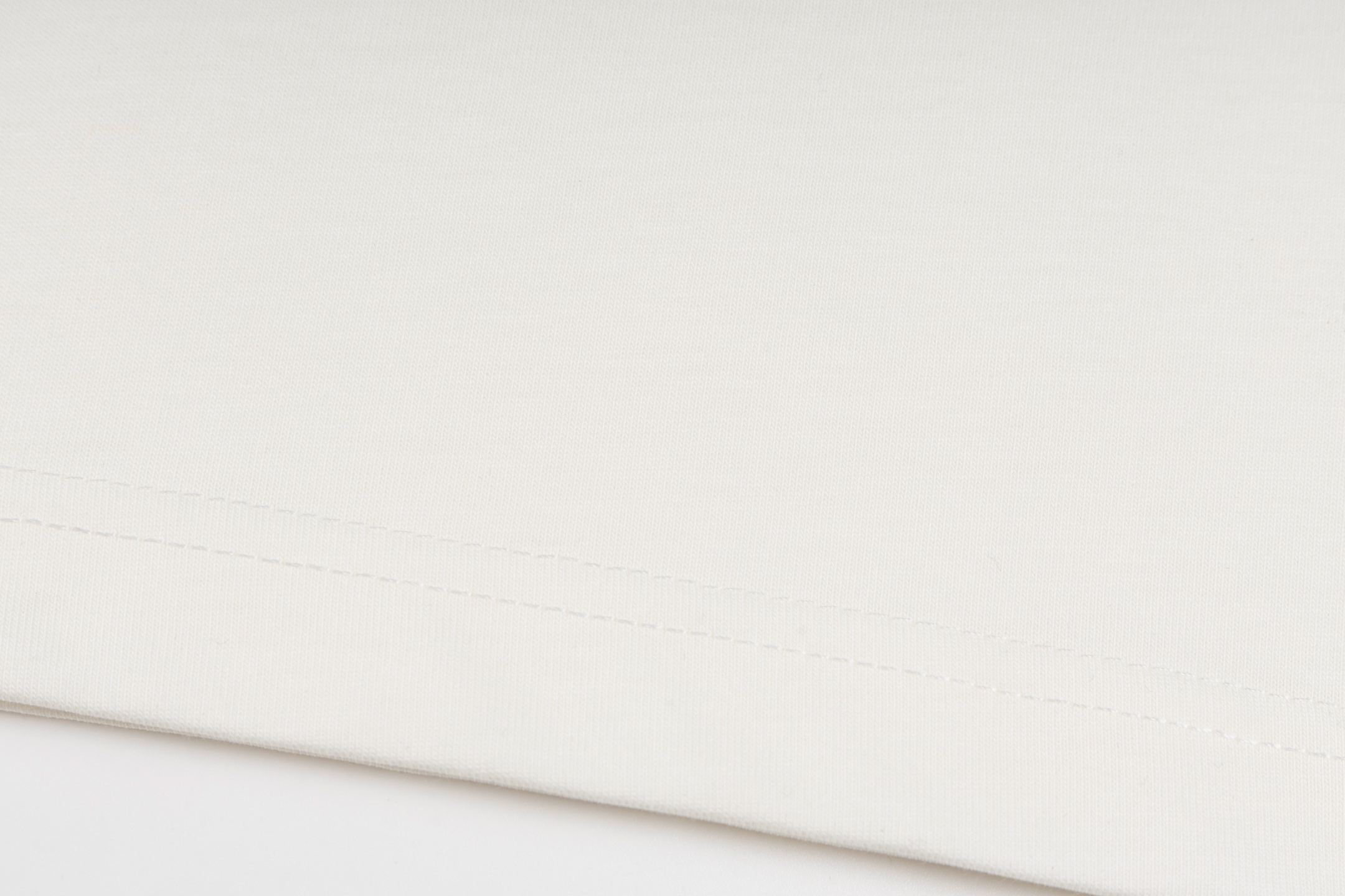 Burberry Cotton T Shirt  Embroider Size XS-L