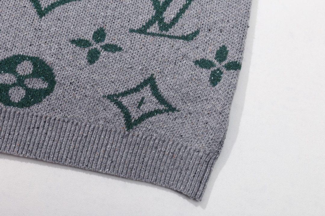 Louis Vuitton Unisex Sweatshirt Size S-XL