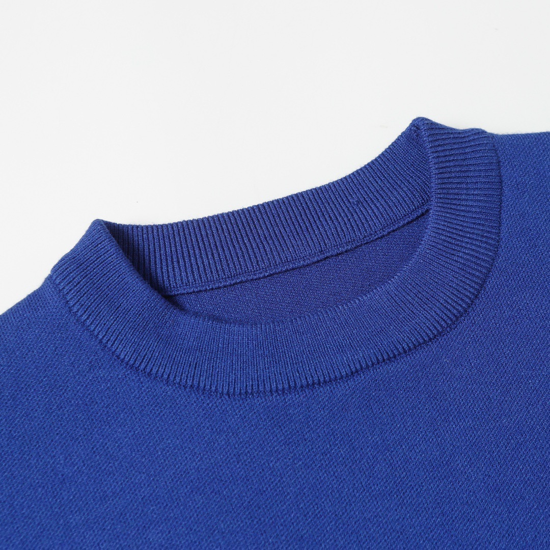 Loewe Unisex Sweatshirt Size S-L