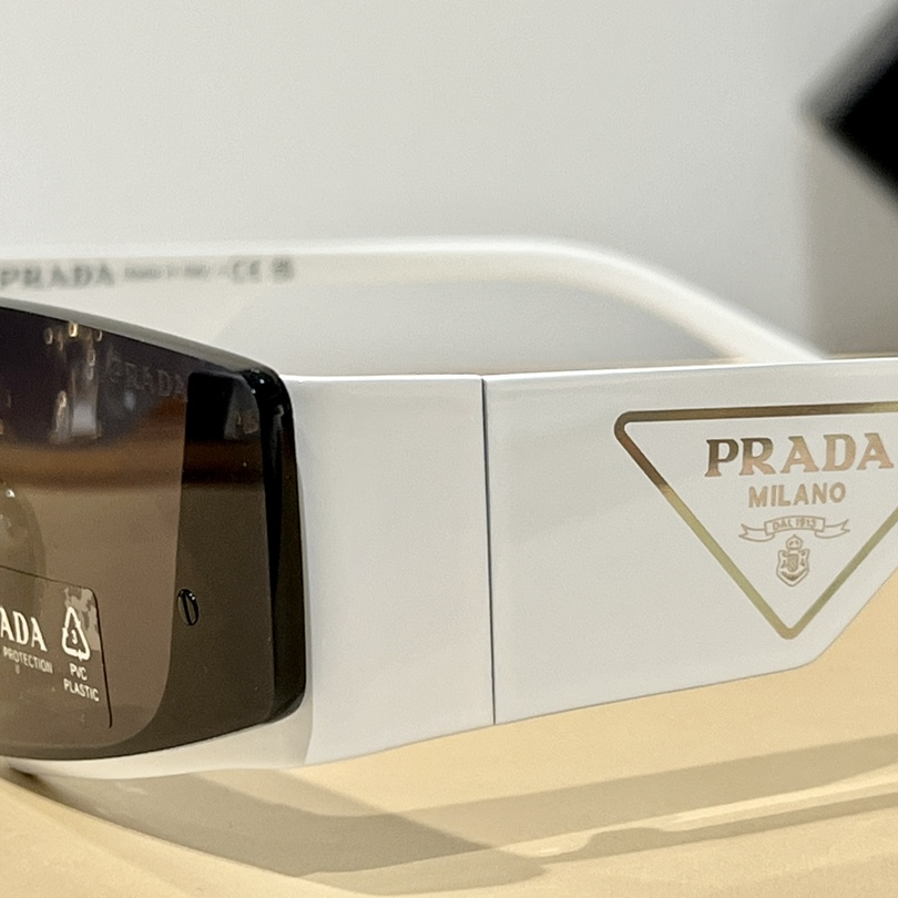 Prada Runway sunglasses SPR58Z