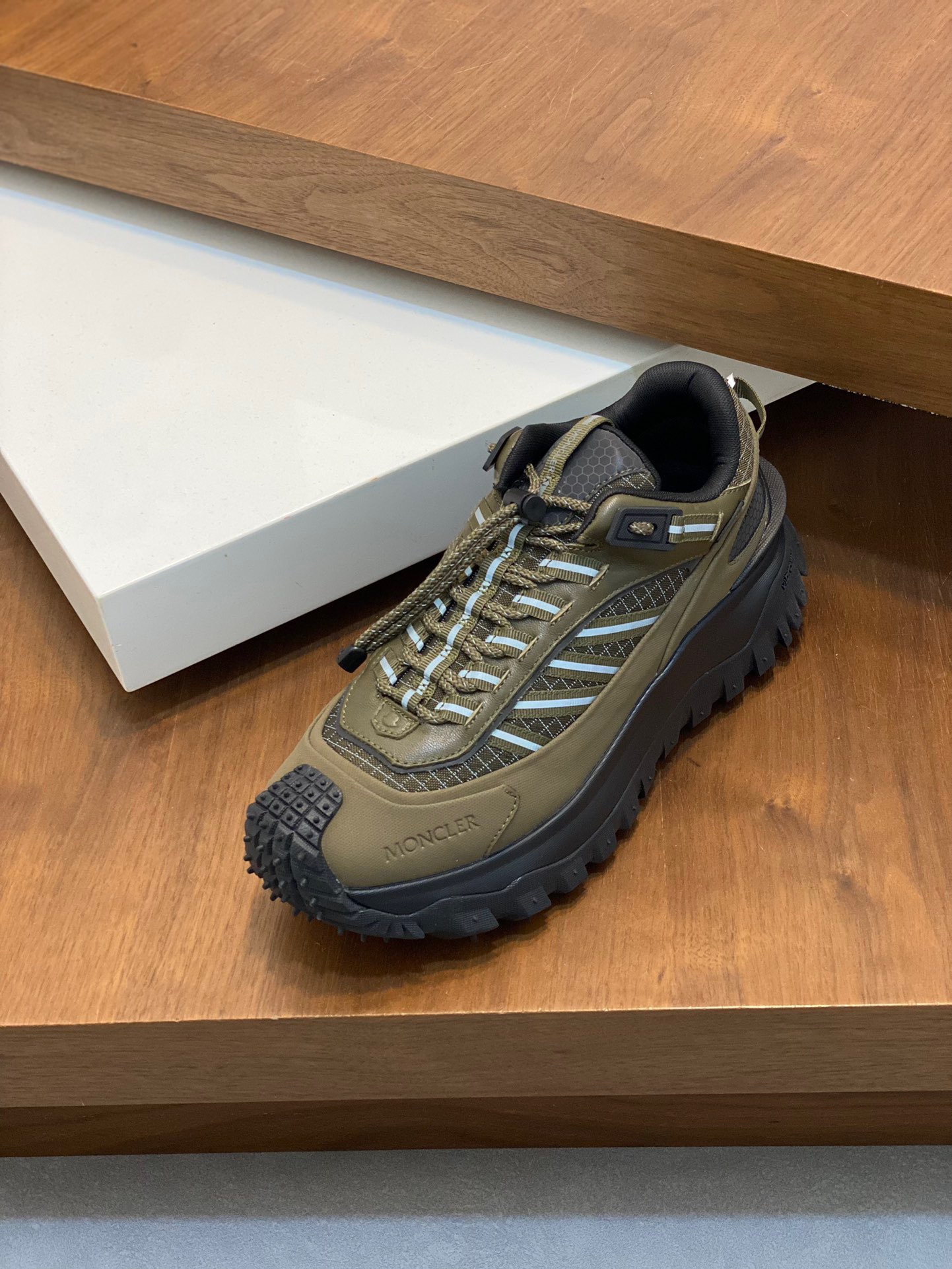 Moncler Trailgrip Gtx Sneaker Size 40-45