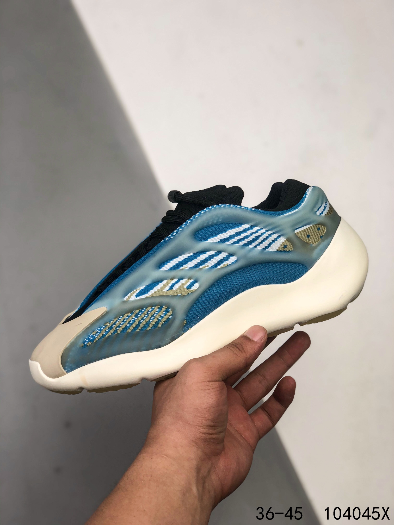 Yeezy 700 V3 Mens/Women's Sneakers Shoes 36 - 45