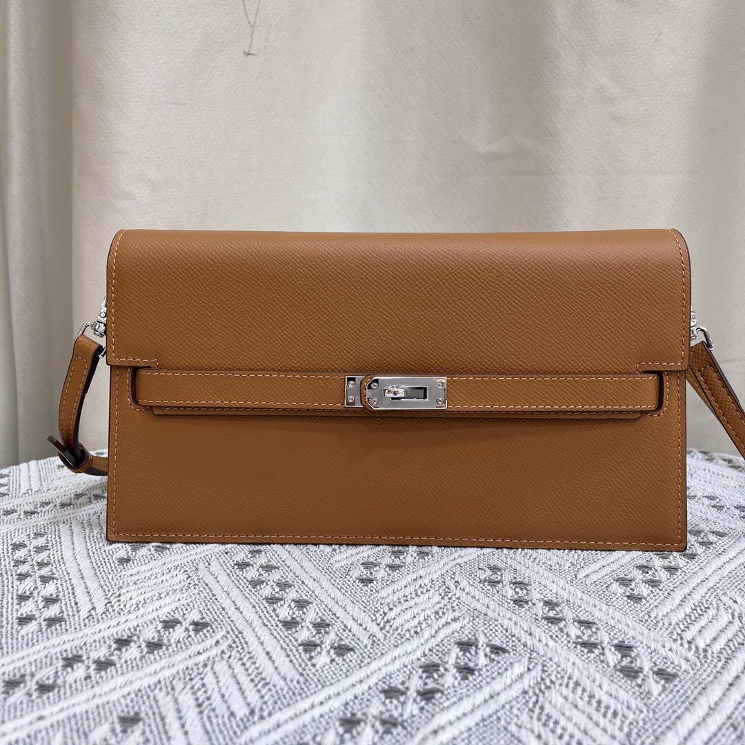 Hermes Elan Shoulder Bags Size 24cm