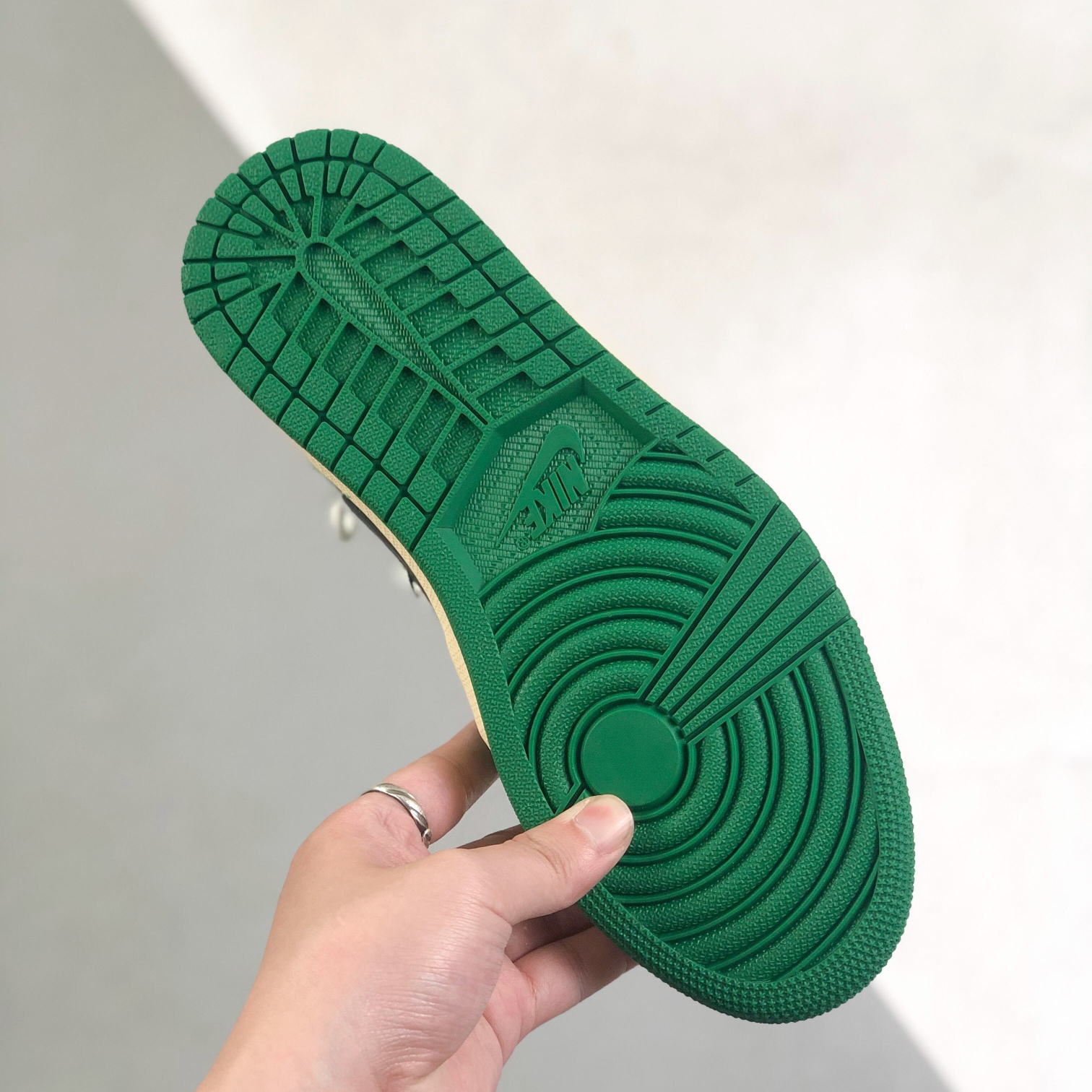 Nike Air Jordan 1 x OFF White Low Top Sneakers Shoes Gr. 36-46