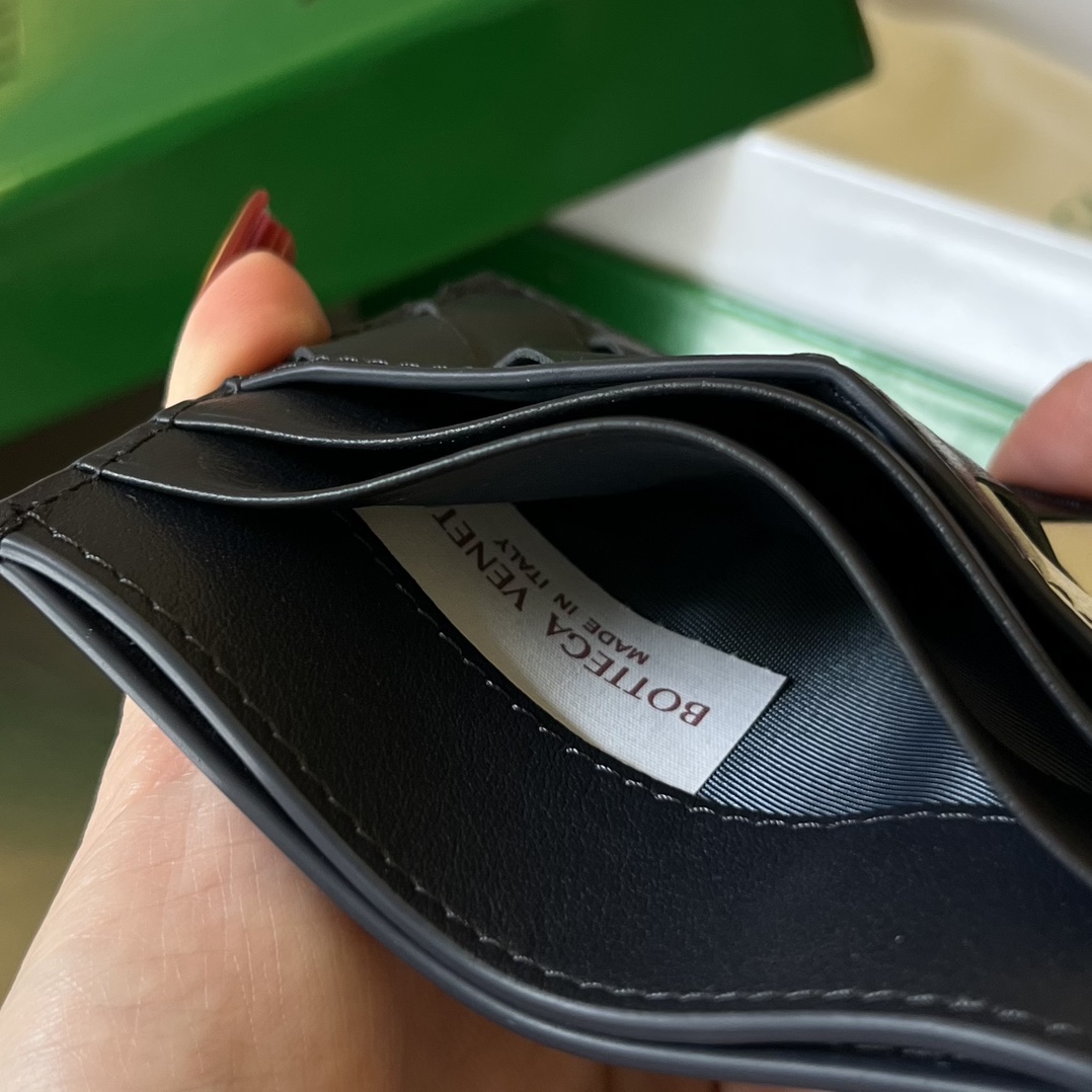 Bottega Veneta Card Holder Size 10*8cm