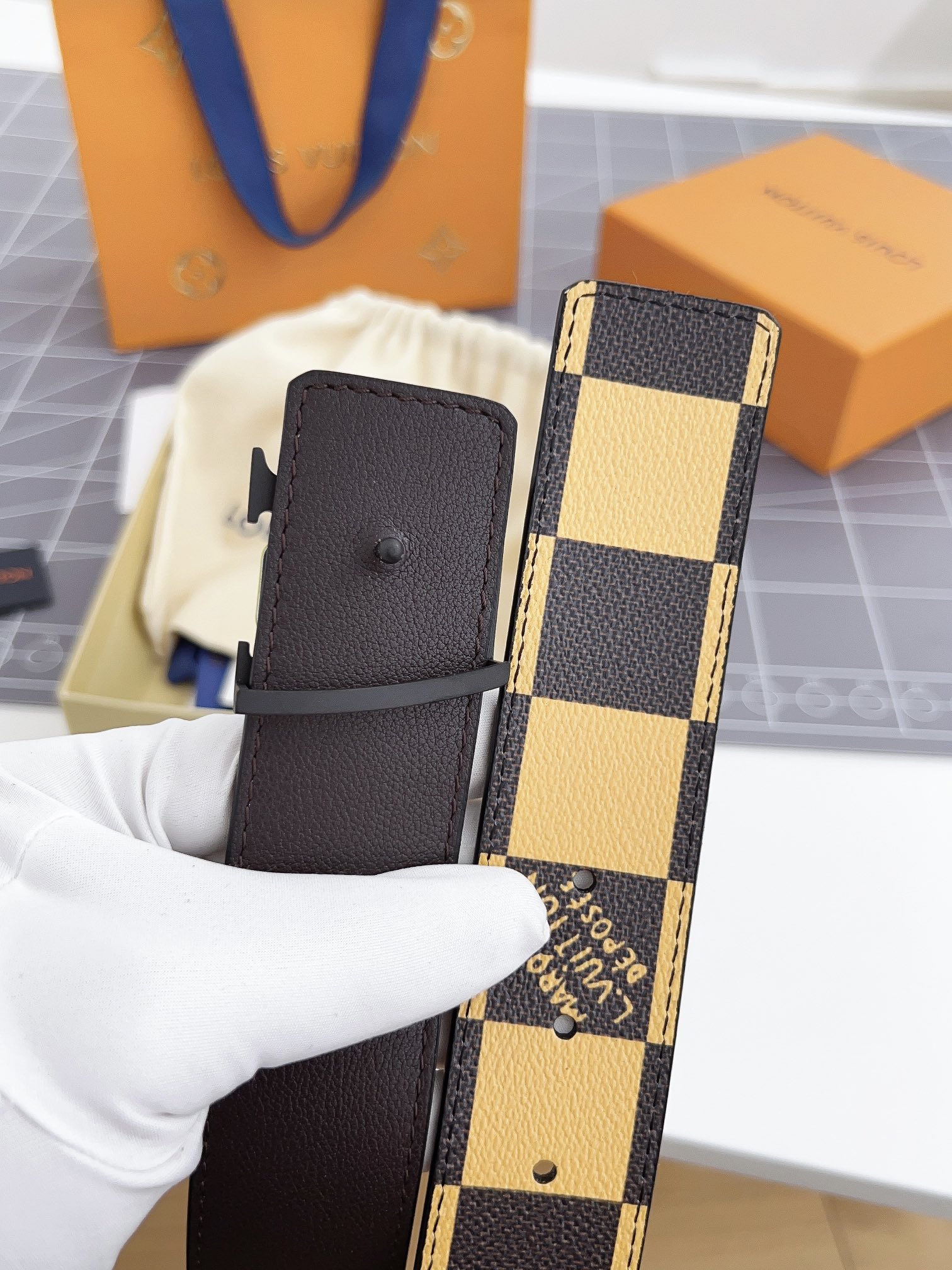 Louis Vuitton Men Belt Width 4cm