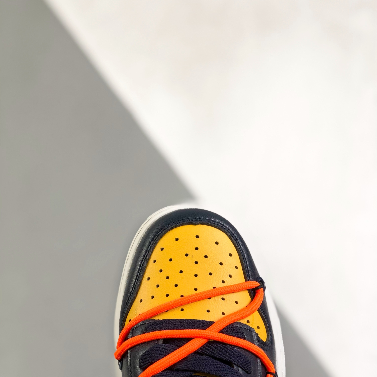 Nike SB Dunk x Off White Low Top Mens/Women Sneakers Shoes Yellow 36 - 46