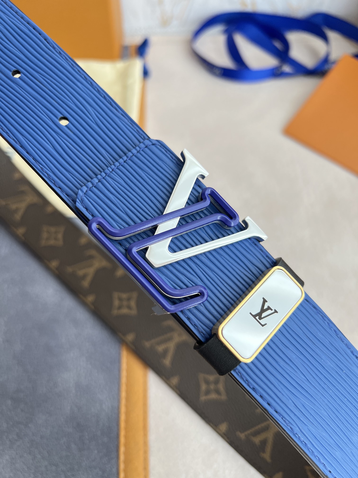 Louis Vuitton Men Belt Width 4cm