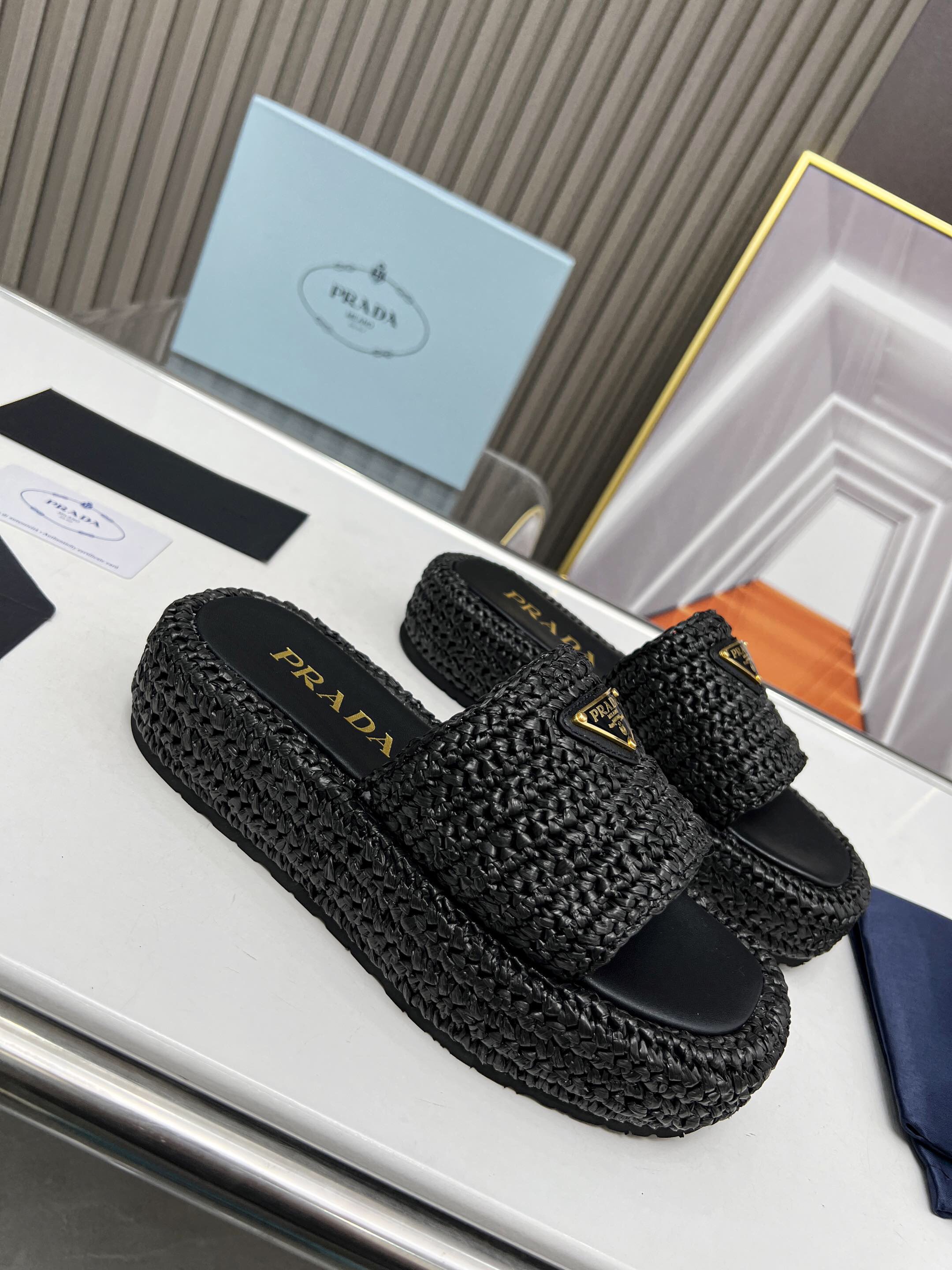 Prada 2024 New Monolith sandals Size 36-41
