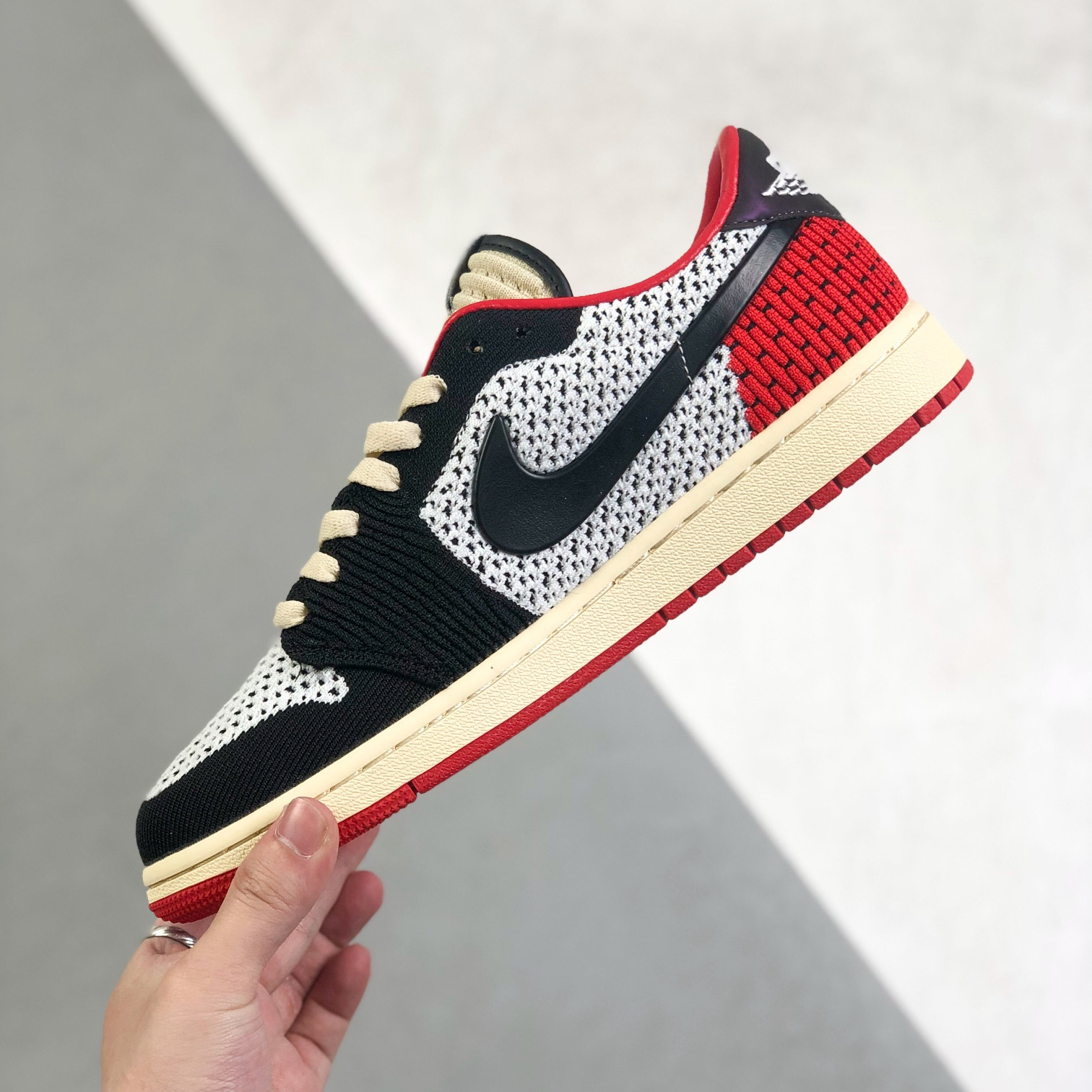 Nike Air Jordan 1 x Travis Scott Low Top Sneaker Shoes Gr. 36-46