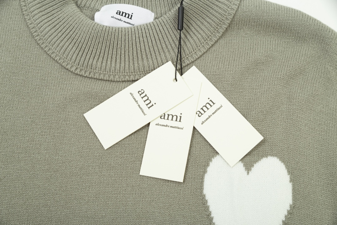 Ami Unisex Sweatshirt Size S-XL