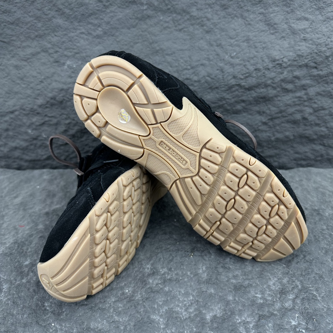 MiuMiu x New Balance Sneaker Size 35-46