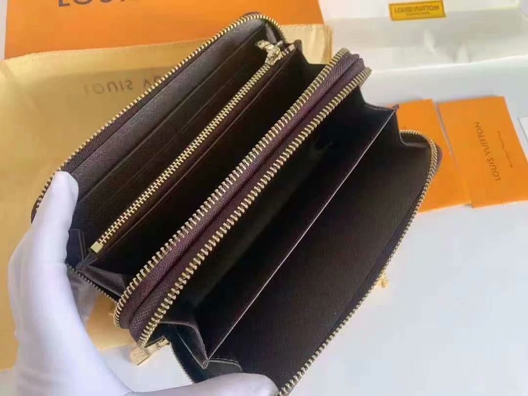 Louis Vuitton Men Wallet M61723 19*10*4cm