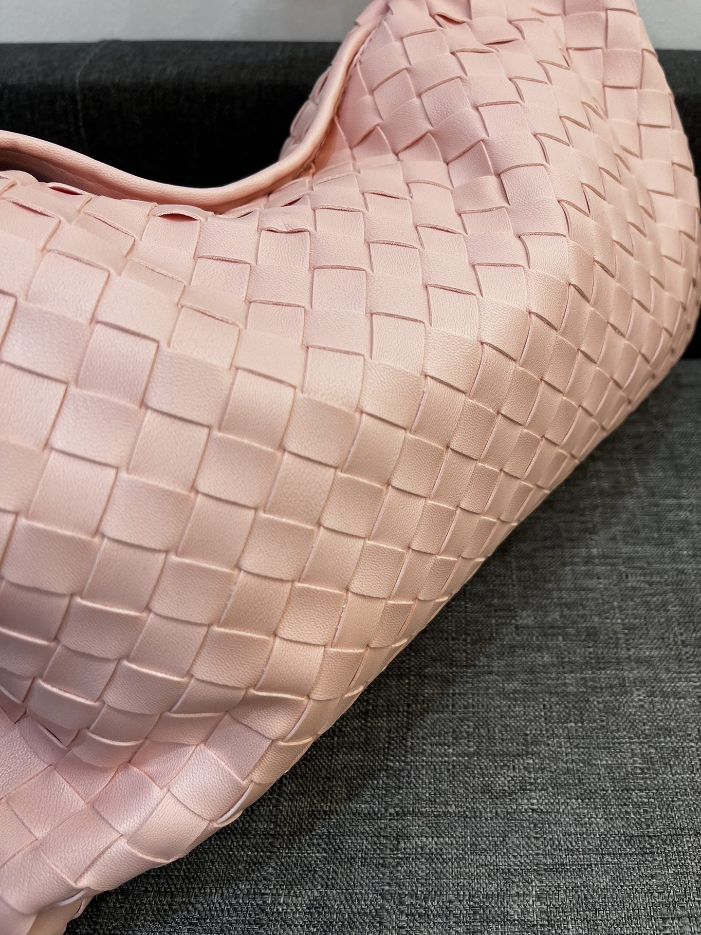 Bottega Veneta HO Shoulder Bags 40*24cm