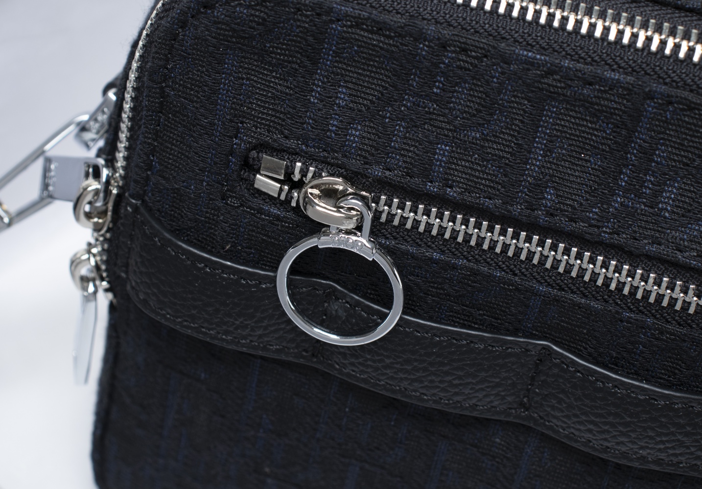 Dior Mens Shoulder Bags 22*15*5cm