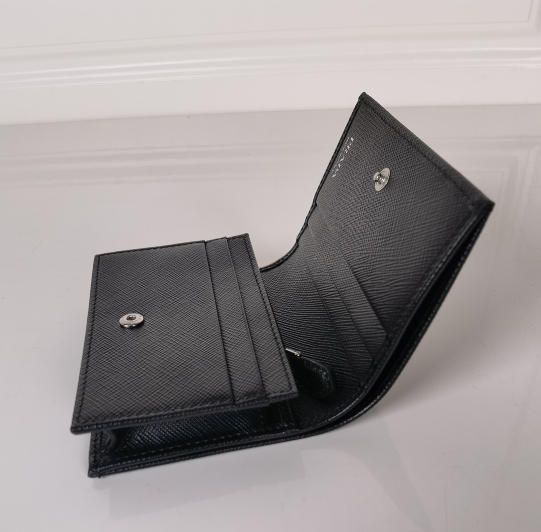 Prada Card Holder Size 11*8cm