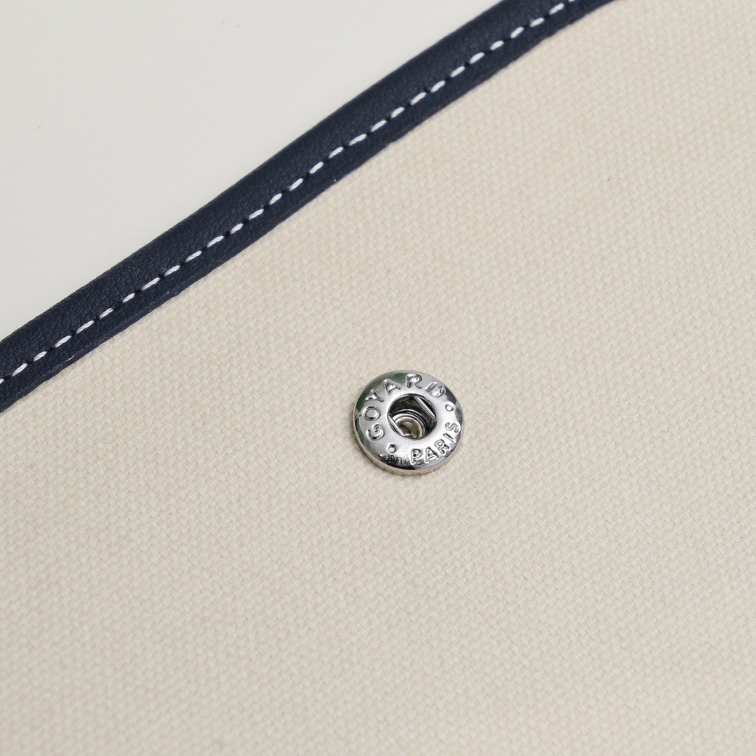 Goyard Shoulder Bags Size 20.5*14*2cm