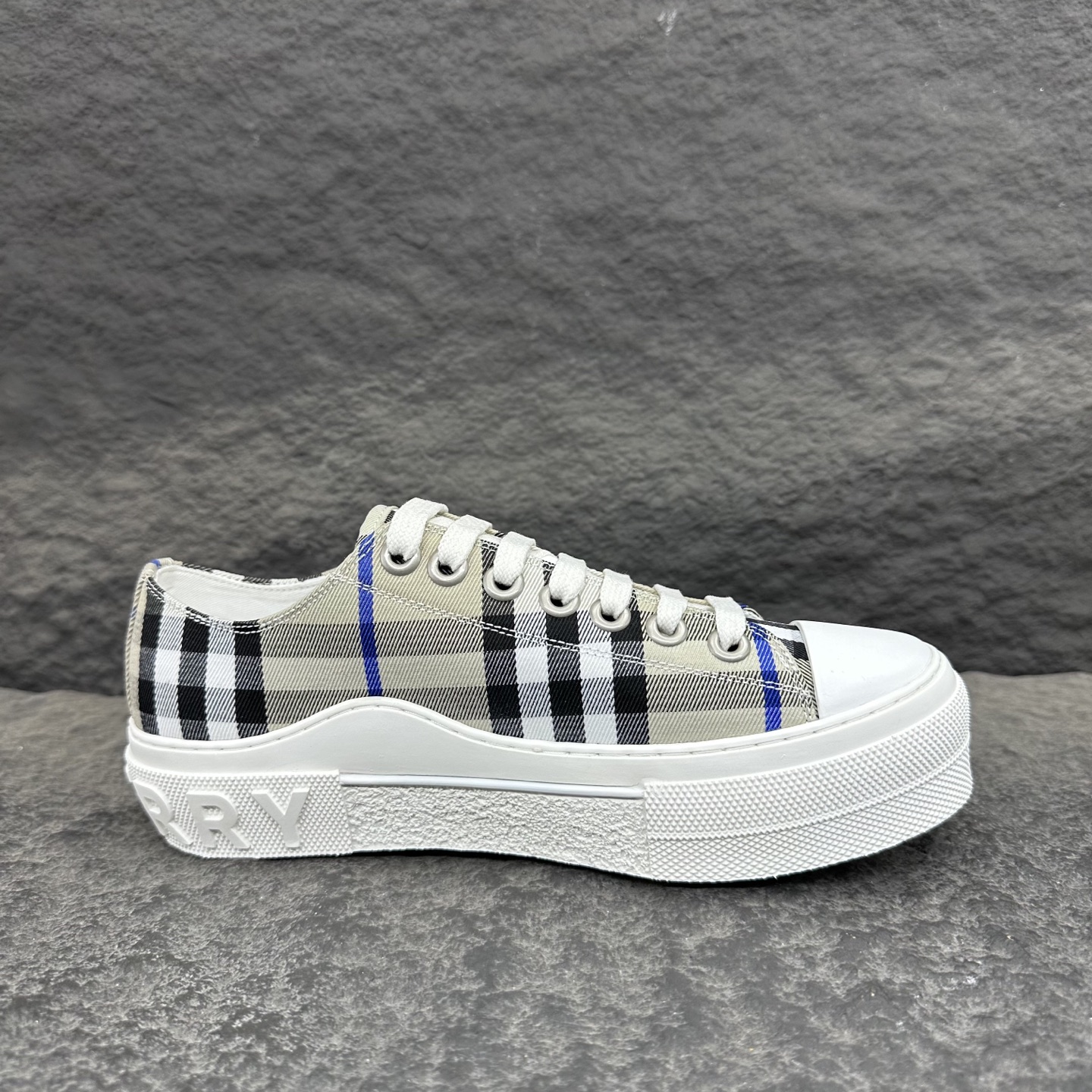 Burberry Sneaker Size 36-45