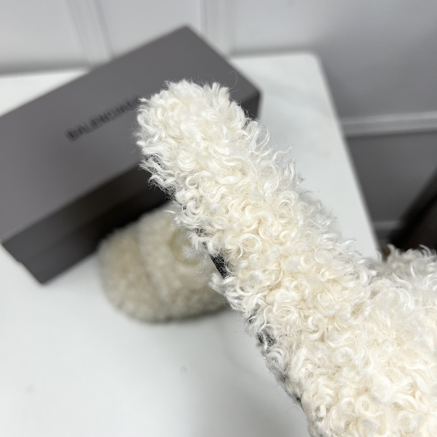 Balenciaga 23fw Women Winter Slippers Size 36-40