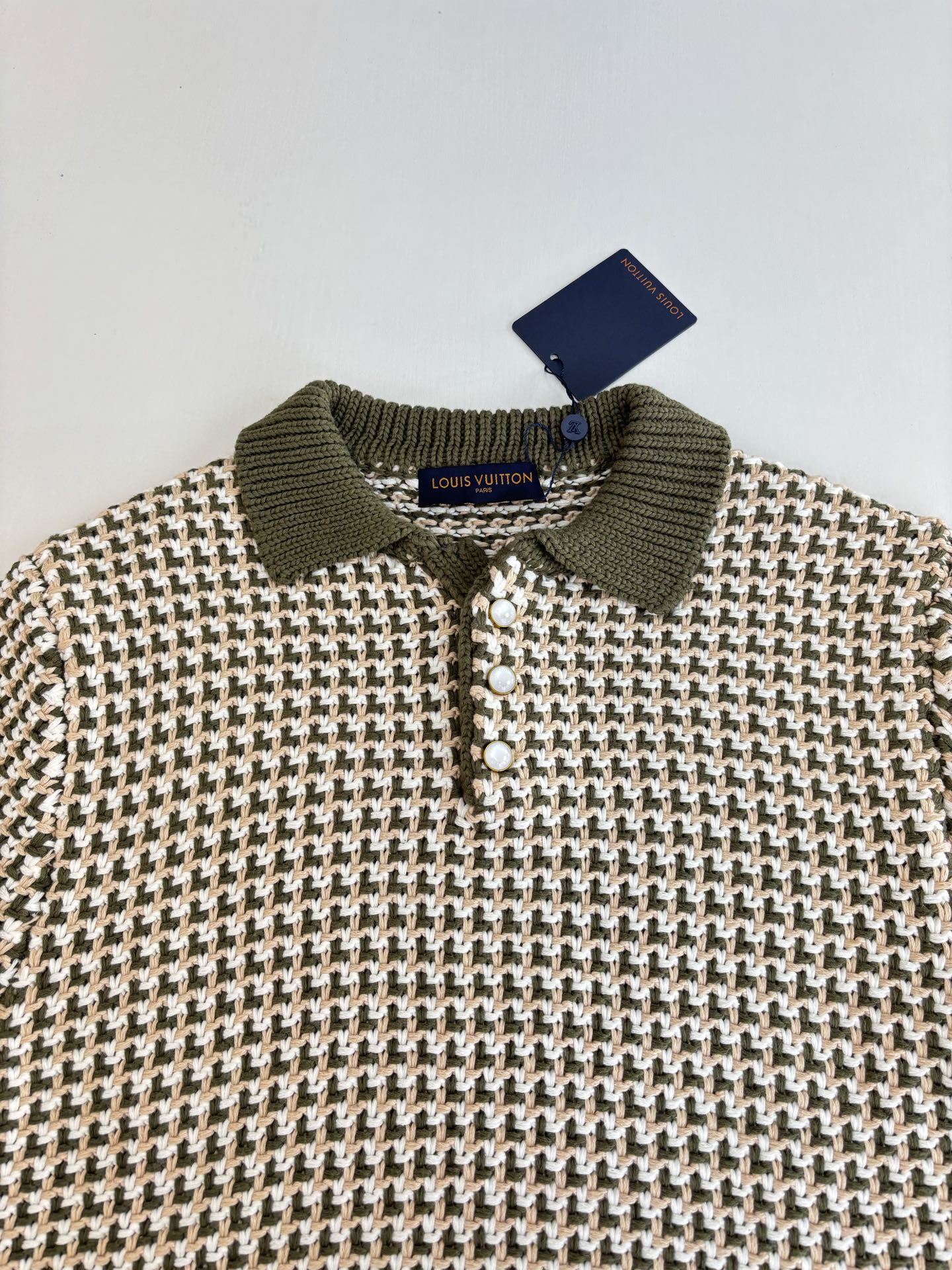 Louis Vuitton Unisex T Shirt Size S-XL