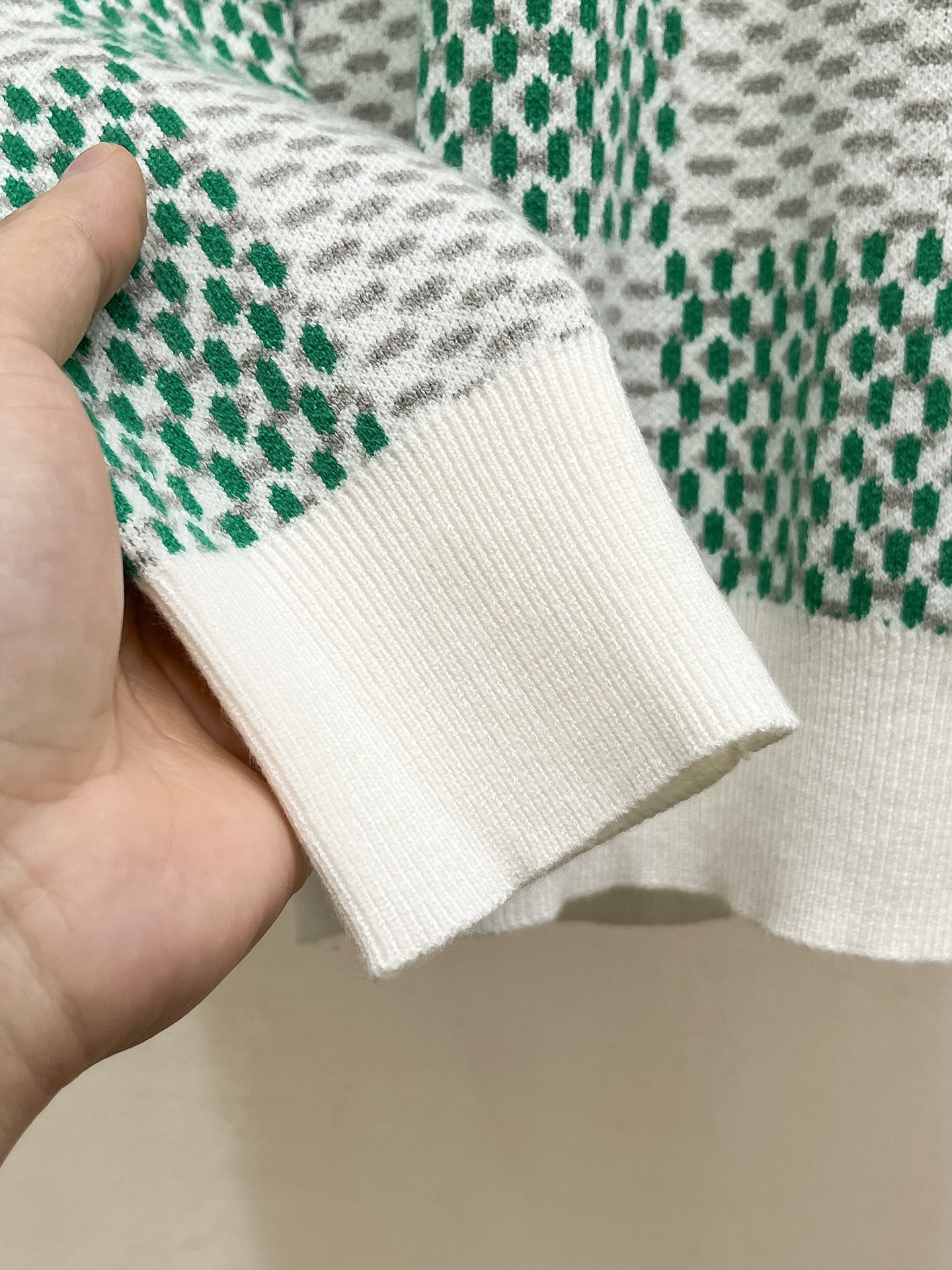 Louis Vuitton Unisex Sweatshirt Size M-XXXL