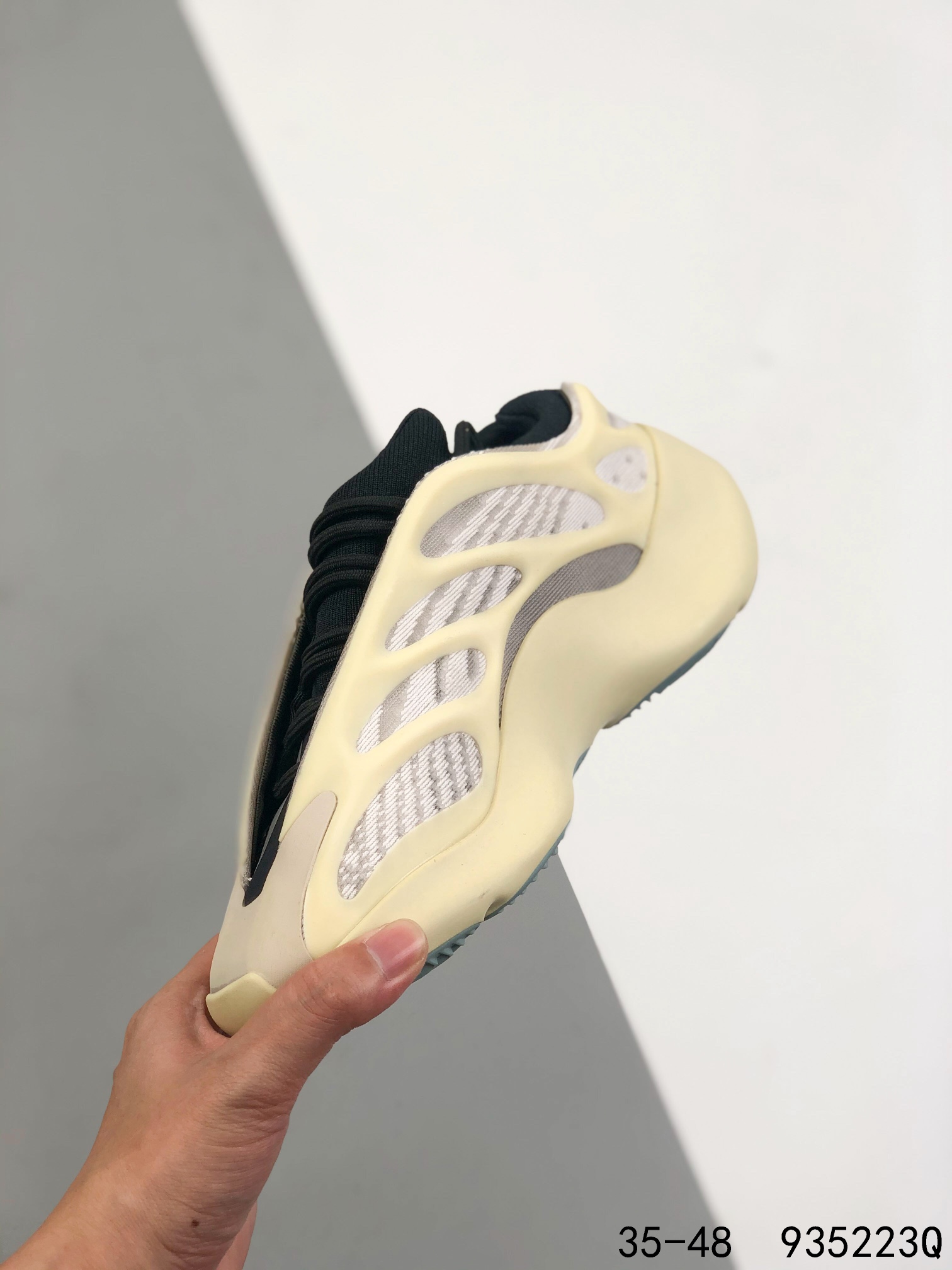 Yeezy 700 V3 Mens/Women's Sneakers Shoes 35 - 48