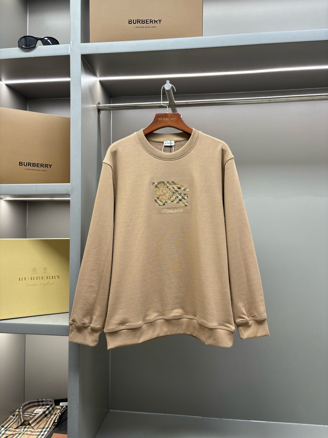Burberry Unisex Sweatshirt Size S-XXL