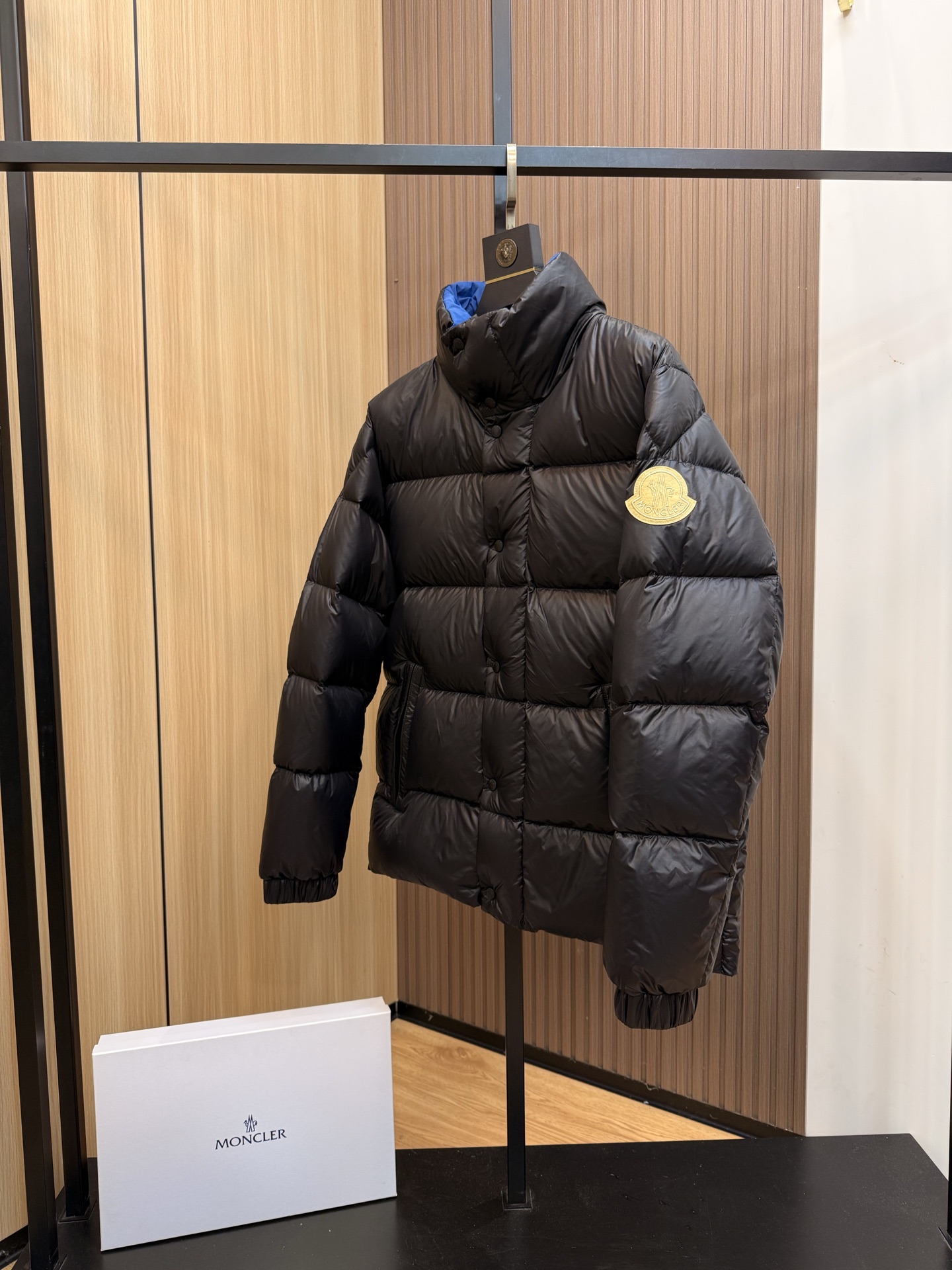 Moncler 25ss Derovx Unisex Winter Jacket Size 1-5