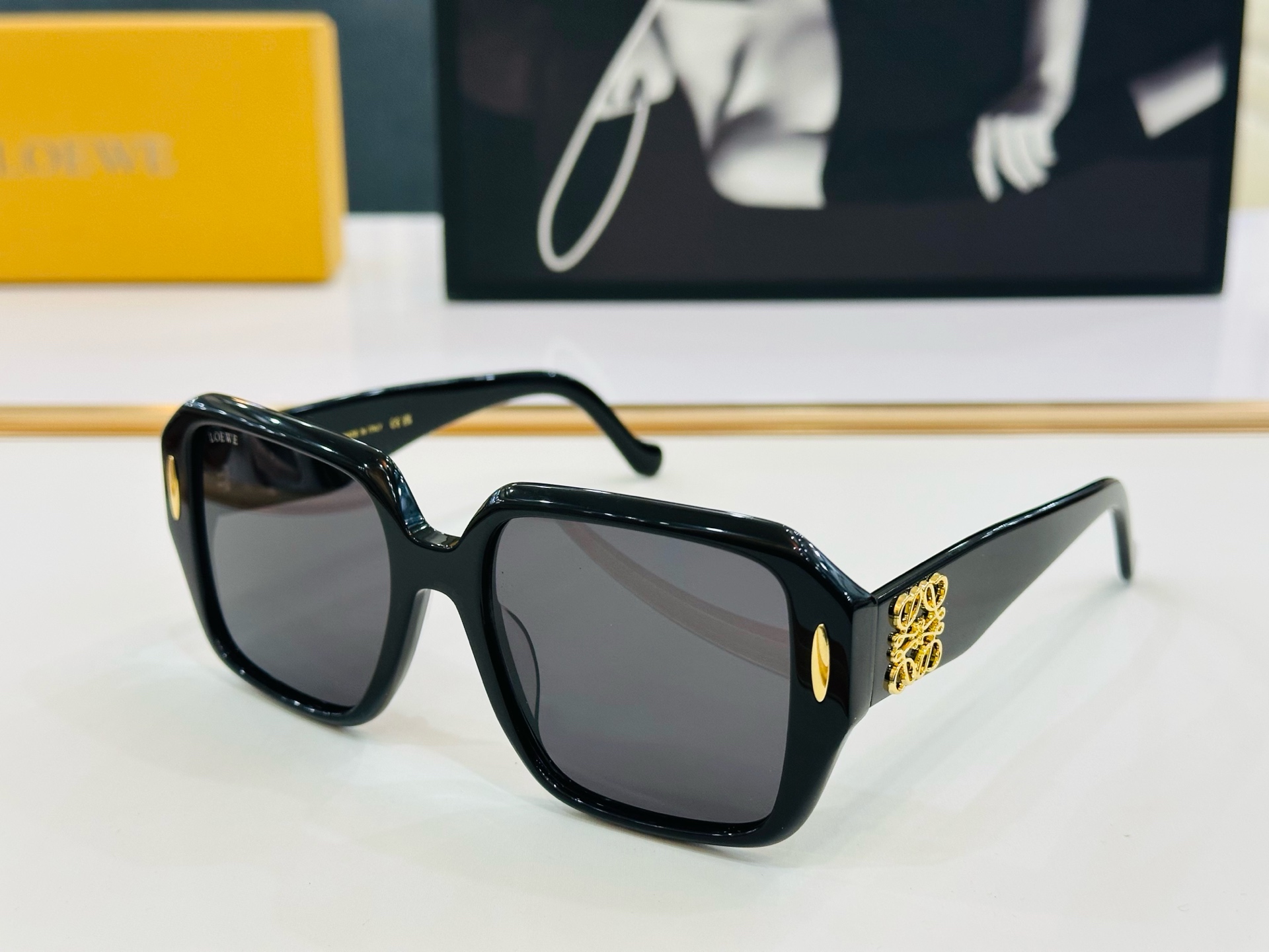 Loewe Sunglasses 6-Color