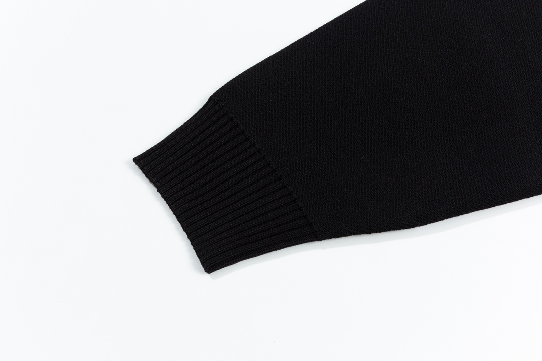 Loewe Unisex Sweatshirt Size S-XL