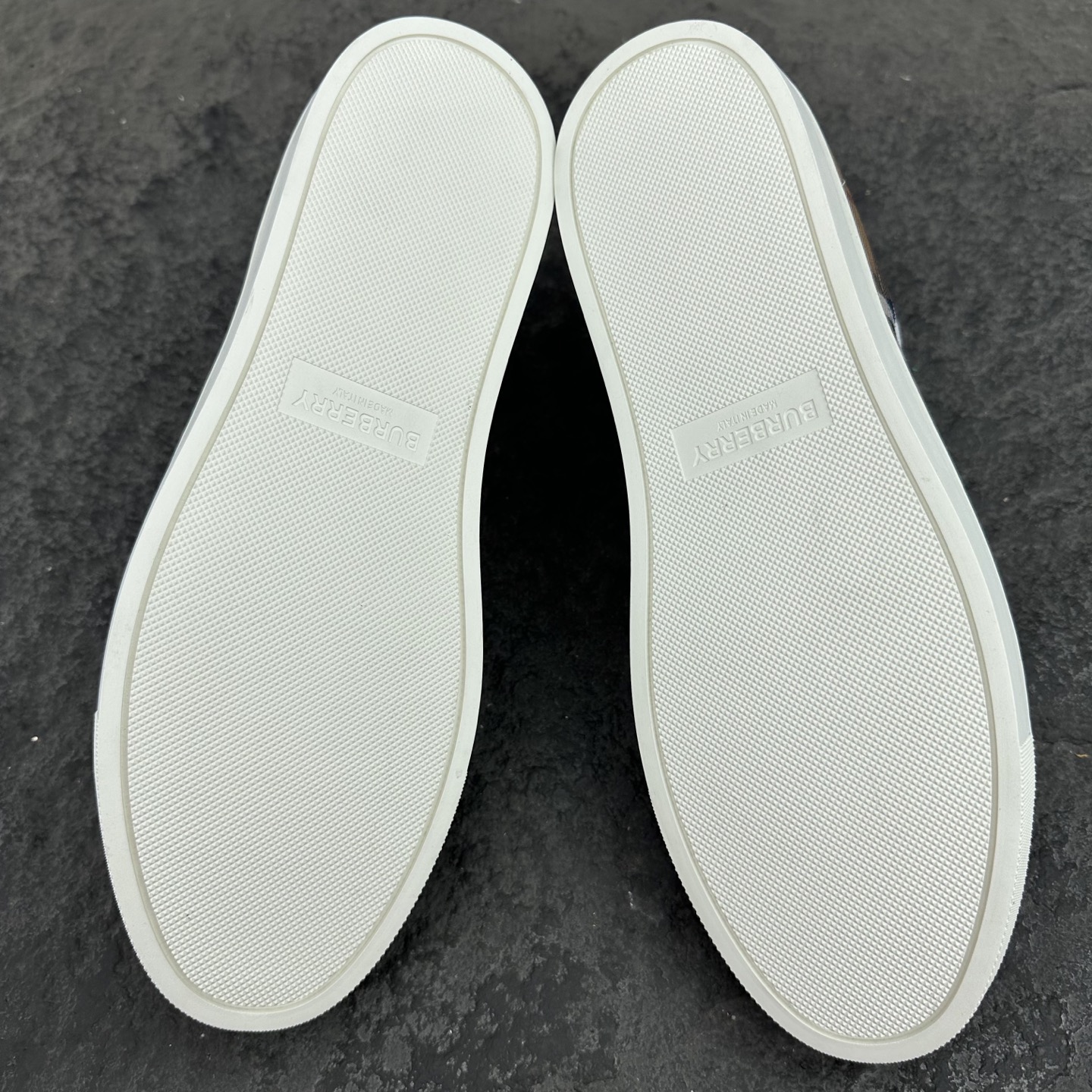 Burberry Sneaker Size 36-46