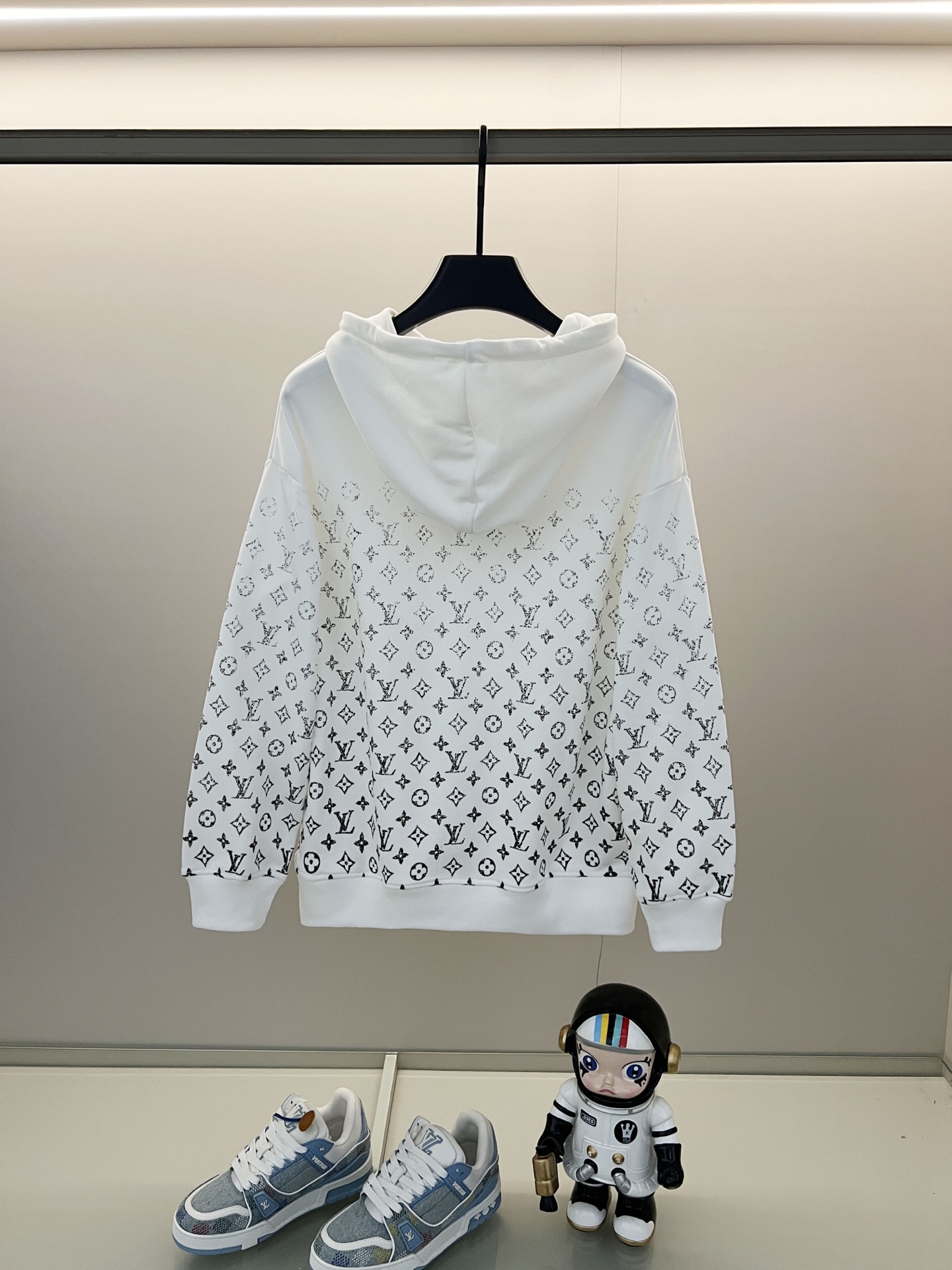 Louis Vuitton Unisex Sweatshirt Size S-XL